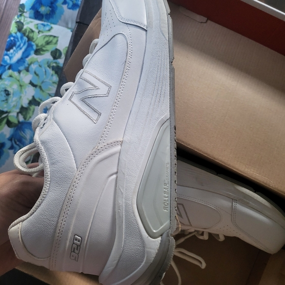 New balance sneakers - Picture 4 of 11